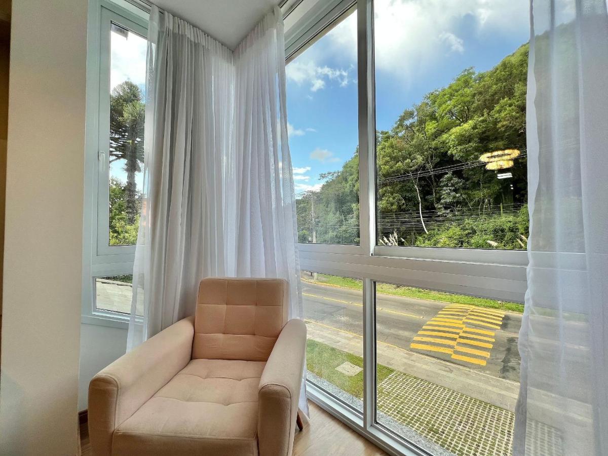 Dom Fioreze 205 - Apto Em Gramado Ao Lado Do Hotel Colline De France Exterior photo